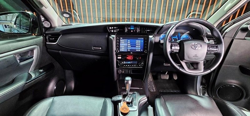Toyota Fortuner - Mit Mak Motors - Image 23