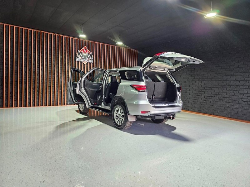 Toyota Fortuner - Mit Mak Motors - Image 24