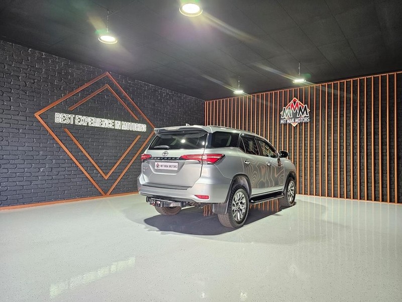Toyota Fortuner - Mit Mak Motors - Image 27