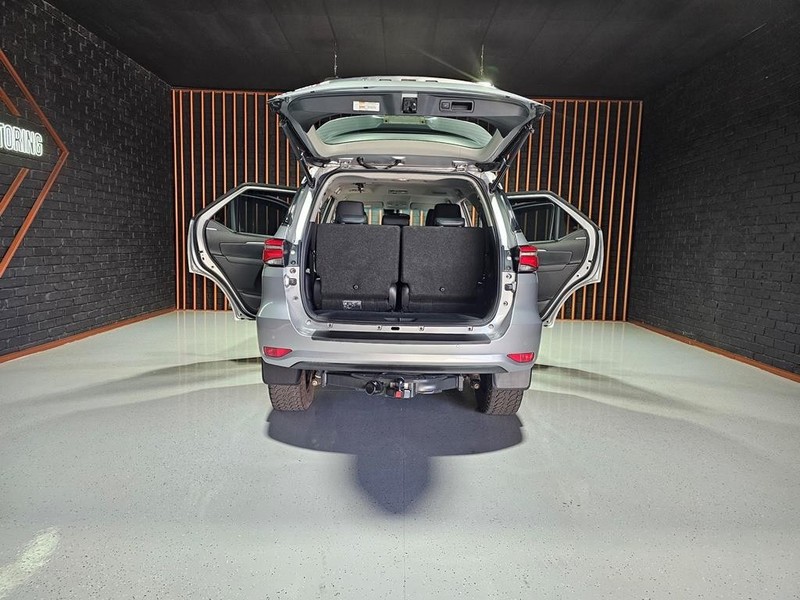 Toyota Fortuner - Mit Mak Motors - Image 25