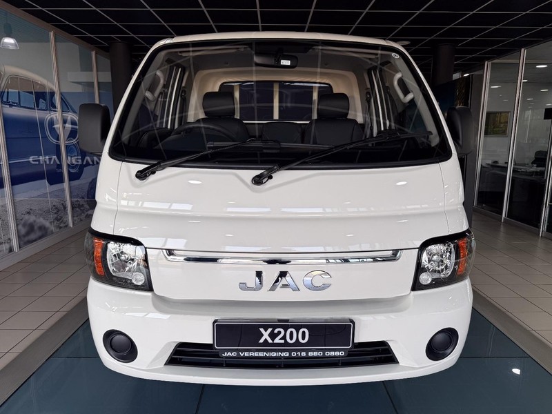 JAC x200 - New Vaal Motors Vereeniging Mercedes - Image 2