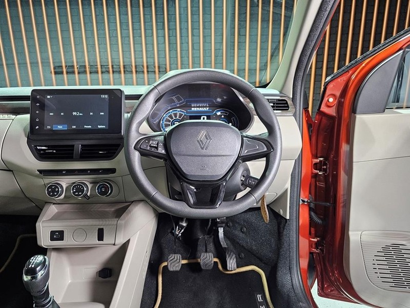 Renault Triber - Mit Mak Motors - Image 10