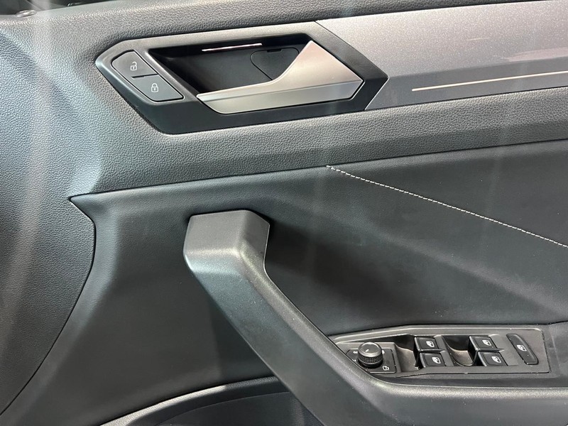 Volkswagen T-Roc - Top Gear Auto - Image 19