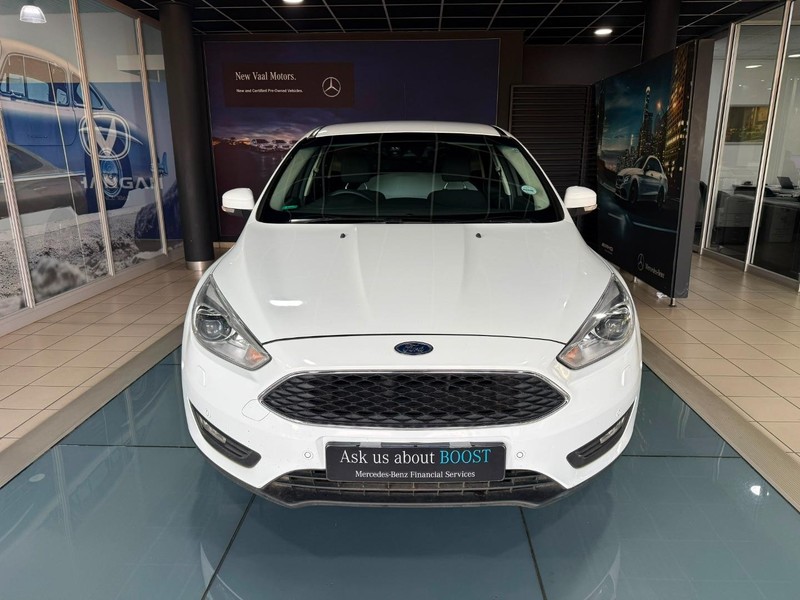 Ford Focus - New Vaal Motors Vereeniging Mercedes - Image 2