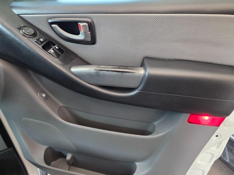 Hyundai H-1 - Park Ford - Image 8