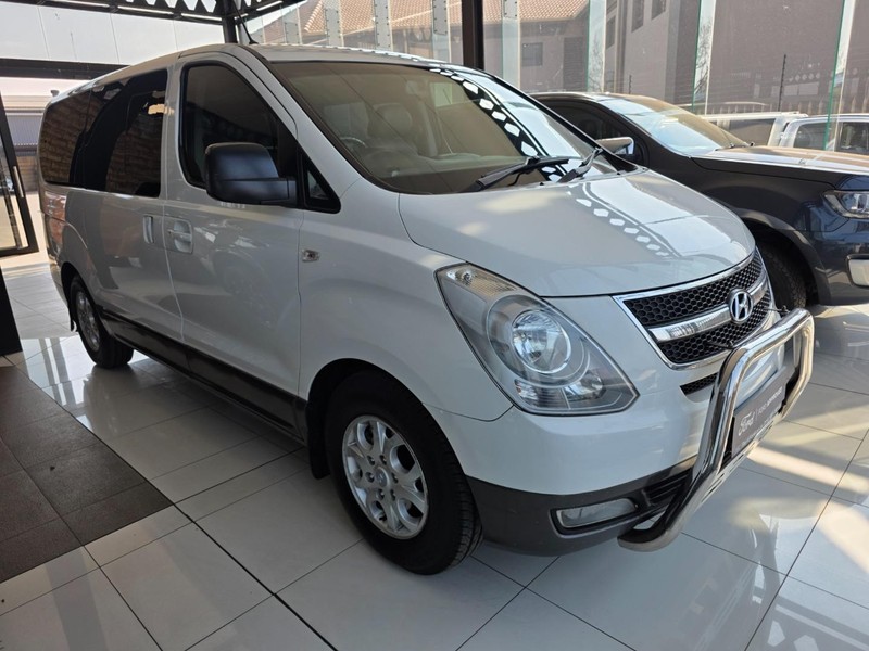 Hyundai H-1 - Park Ford - Image 1