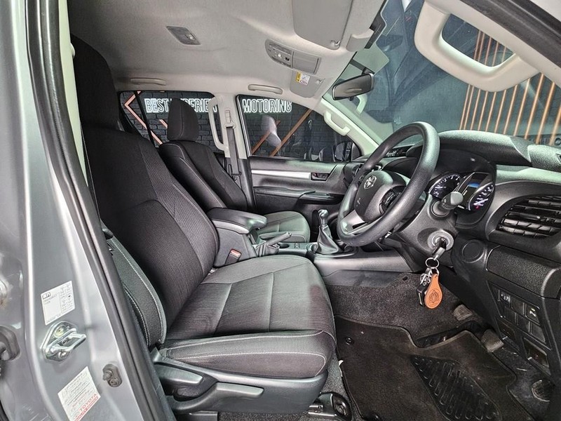 Toyota Hilux - Mit Mak Motors - Image 9