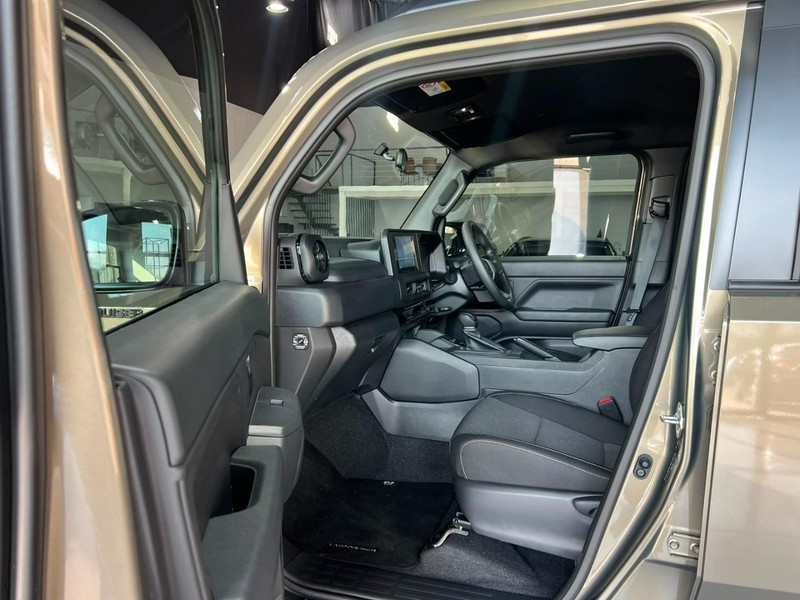 Toyota Land Cruiser - Top Gear Auto - Image 7