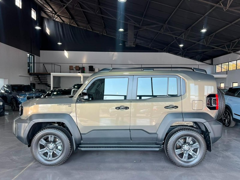 Toyota Land Cruiser - Top Gear Auto - Image 3