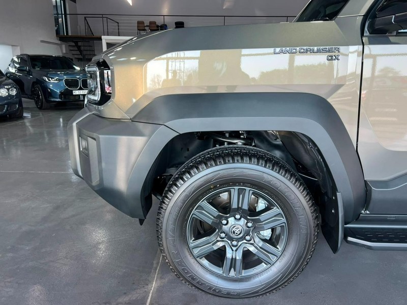 Toyota Land Cruiser - Top Gear Auto - Image 4