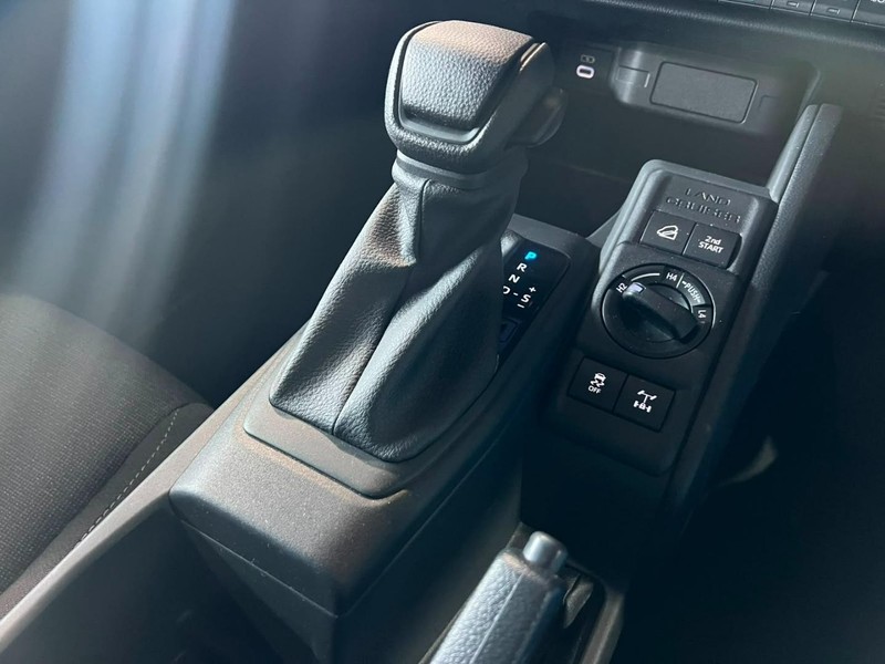 Toyota Land Cruiser - Top Gear Auto - Image 18