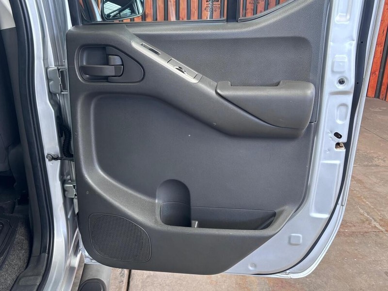 Nissan Navara - We Buy Bakkies - Image 10