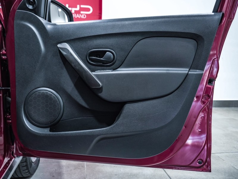 Renault Sandero - BYD East Rand - Image 4