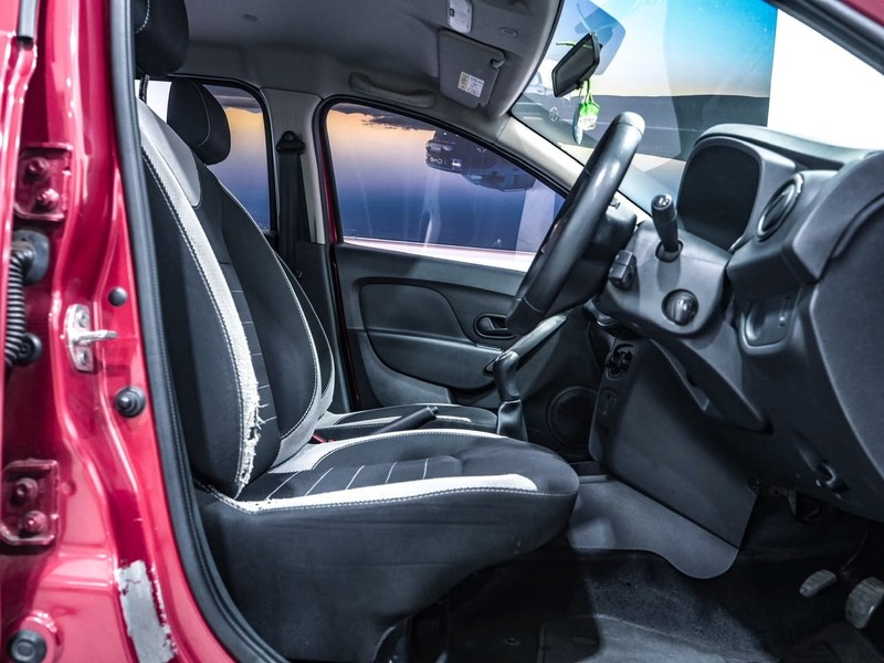 Renault Sandero - BYD East Rand - Image 9