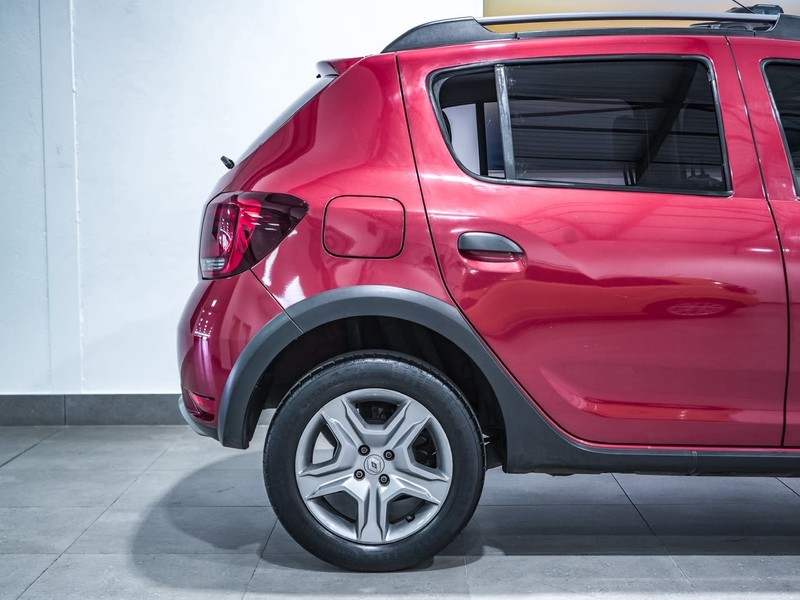 Renault Sandero - BYD East Rand - Image 18