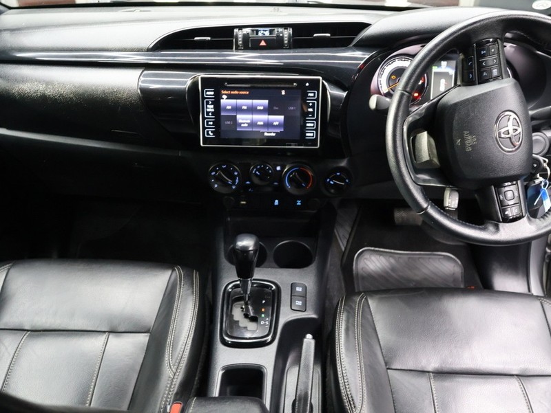 Toyota Hilux - KING OF CARS - Image 9