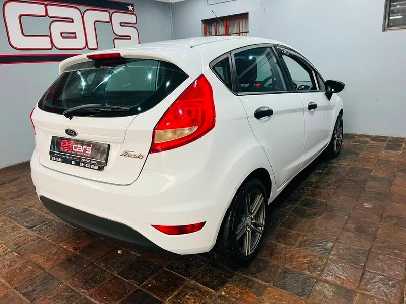 Ford Fiesta - FS Cars - Image 4