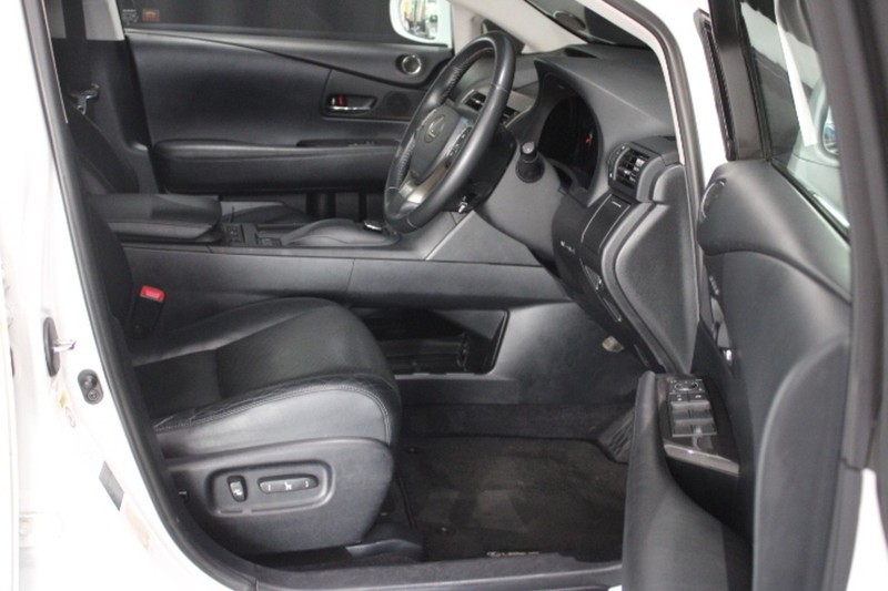 Lexus RX - LisaCars - Image 15