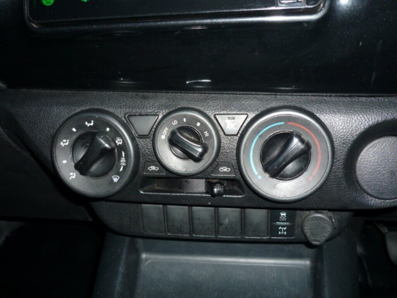Toyota Hilux - LisaCars - Image 16