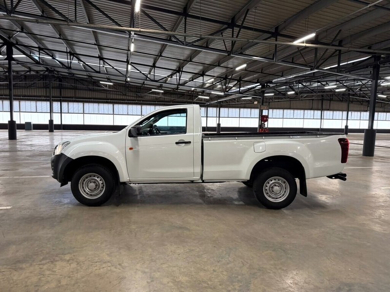 Isuzu D-Max - Bakwena Auto Sales - Image 4