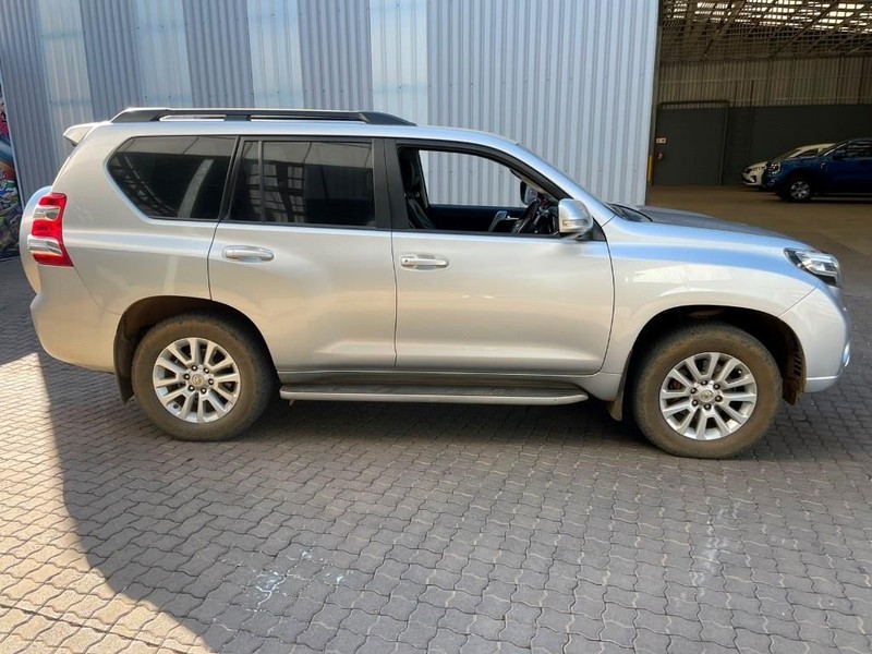 Toyota Land Cruiser Prado - Mit Mak Motors - Image 4