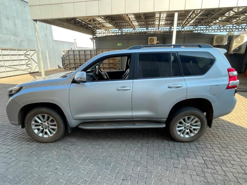 Toyota Land Cruiser Prado - Mit Mak Motors - Image 7