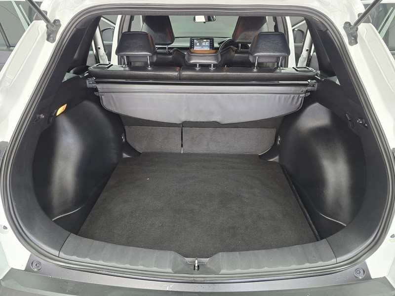Toyota Corolla Cross - WP Motors - Image 13