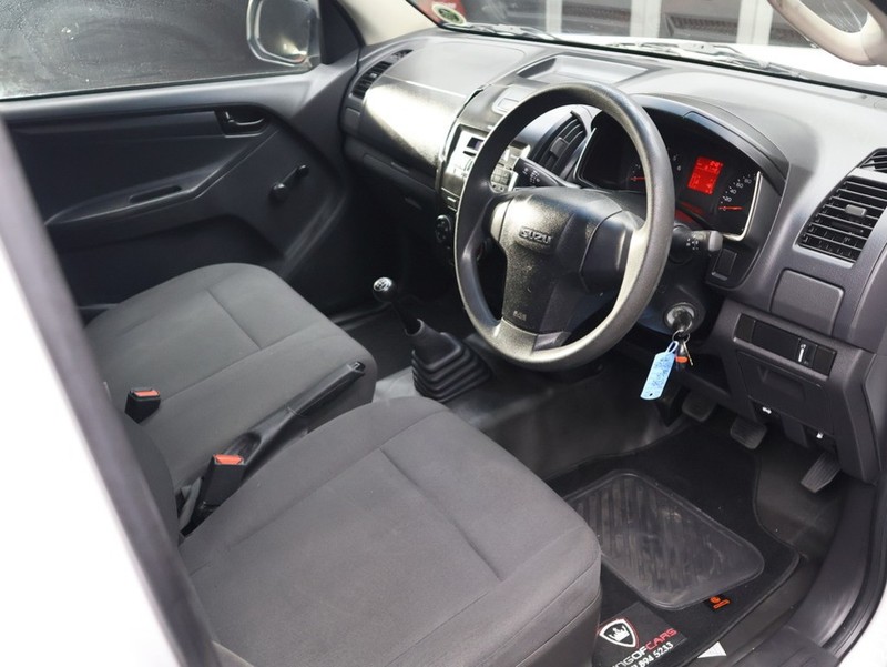 Isuzu D-Max - KING OF CARS - Image 10
