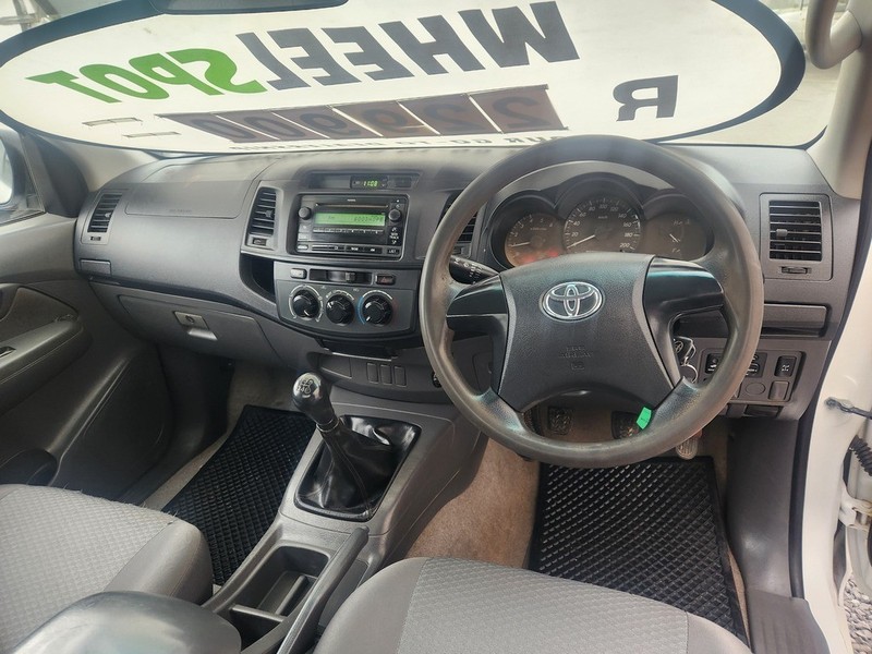 Toyota Hilux - WHEELSPOT - Image 3