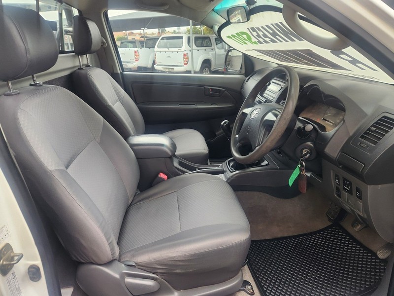 Toyota Hilux - WHEELSPOT - Image 4