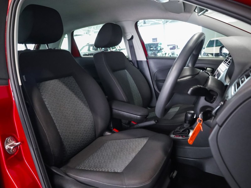 Volkswagen Polo Vivo - Hatfield VW Bryanston - Image 12