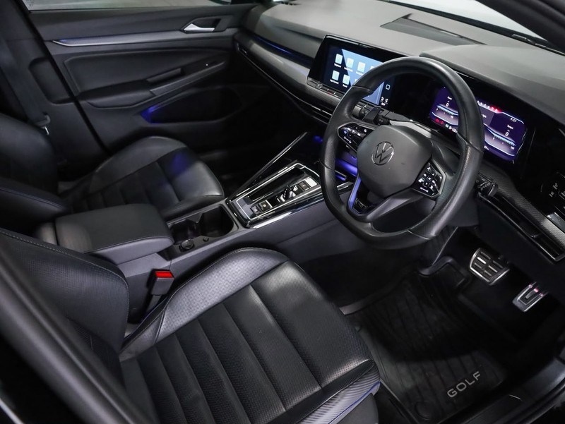 Volkswagen Golf - Hatfield VW Bryanston - Image 18