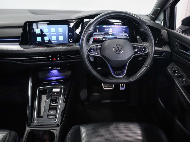 Volkswagen Golf - Hatfield VW Bryanston - Image 22
