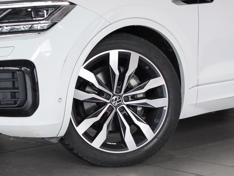 Volkswagen Touareg - Hatfield VW Bryanston - Image 2