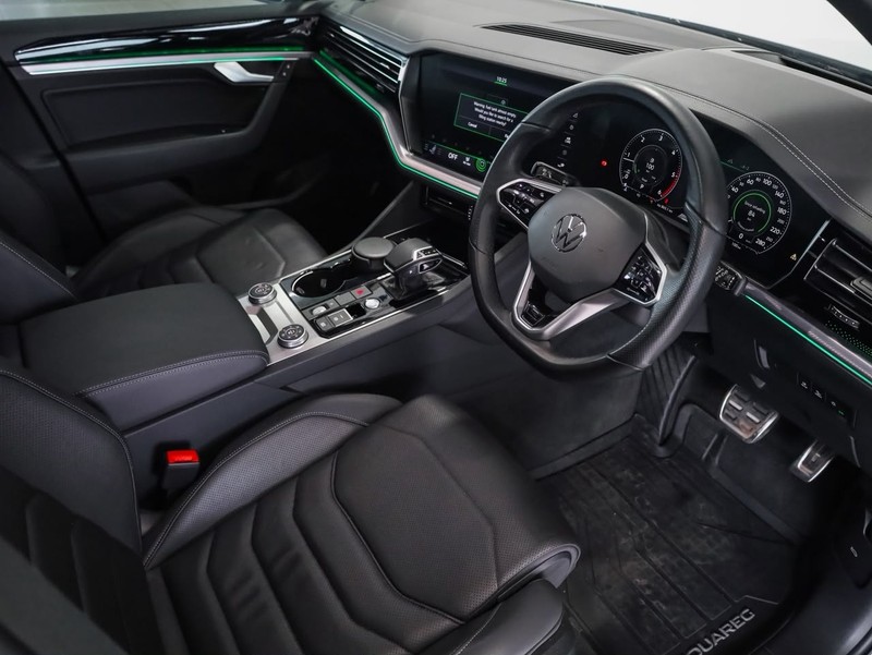 Volkswagen Touareg - Hatfield VW Bryanston - Image 13