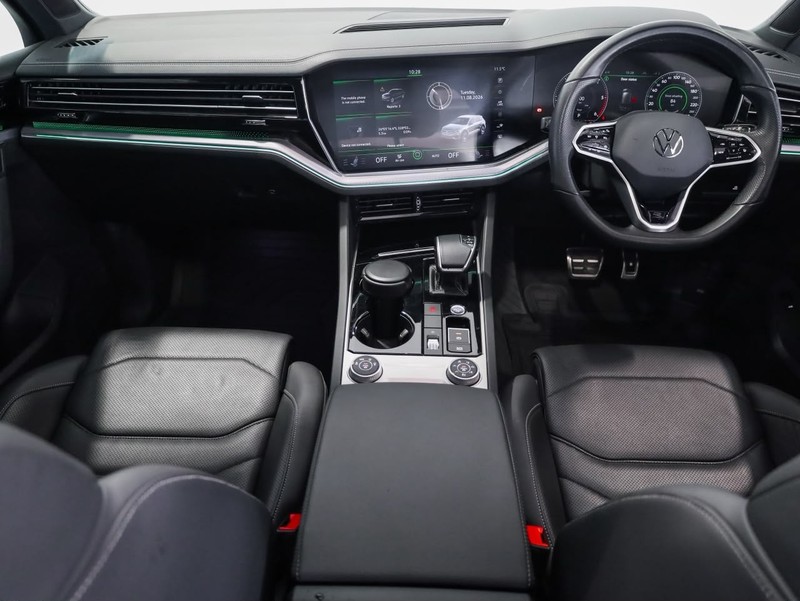 Volkswagen Touareg - Hatfield VW Bryanston - Image 21