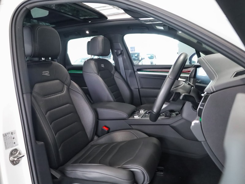 Volkswagen Touareg - Hatfield VW Bryanston - Image 14