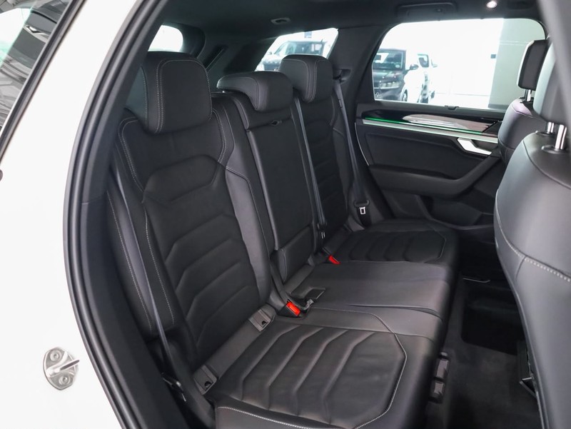 Volkswagen Touareg - Hatfield VW Bryanston - Image 19