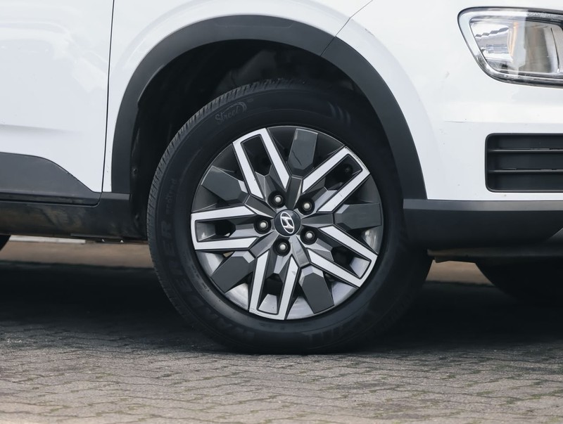 Hyundai Venue - Isuzu Richards Bay - Image 4