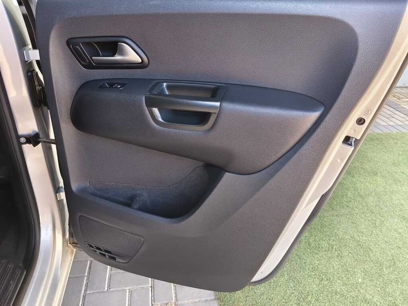 Volkswagen Amarok - King Cars Bellville/Vredekloof - Image 13
