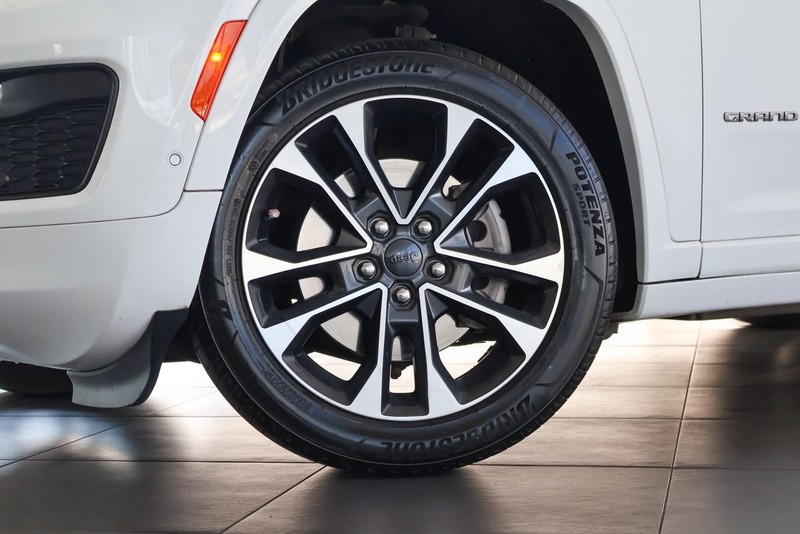 Jeep Grand Cherokee - Audi Centre Hatfield - Image 3