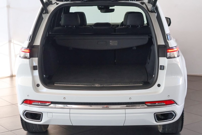 Jeep Grand Cherokee - Audi Centre Hatfield - Image 16