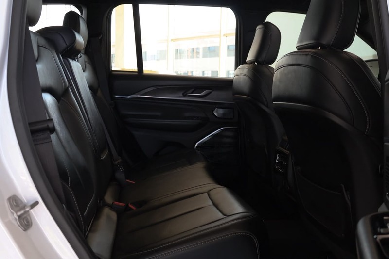 Jeep Grand Cherokee - Audi Centre Hatfield - Image 21
