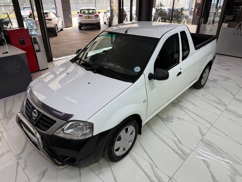 Nissan NP200 - Stargate Auto - Image 3