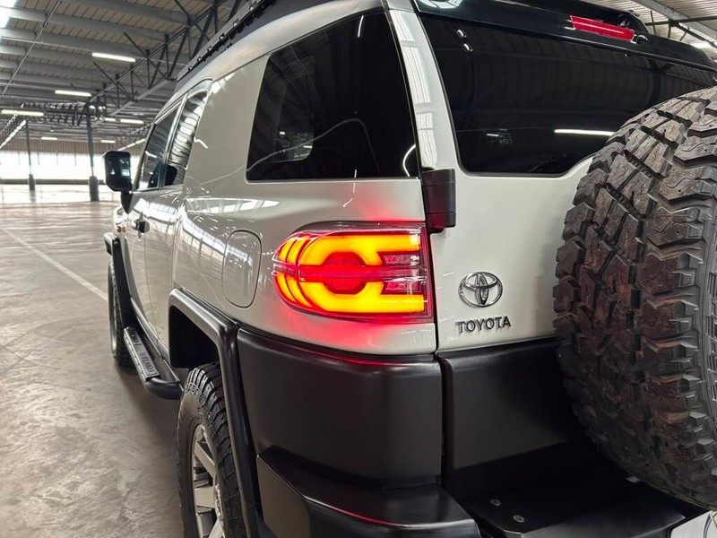 Toyota FJ Cruiser - Bakwena Auto Sales - Image 6