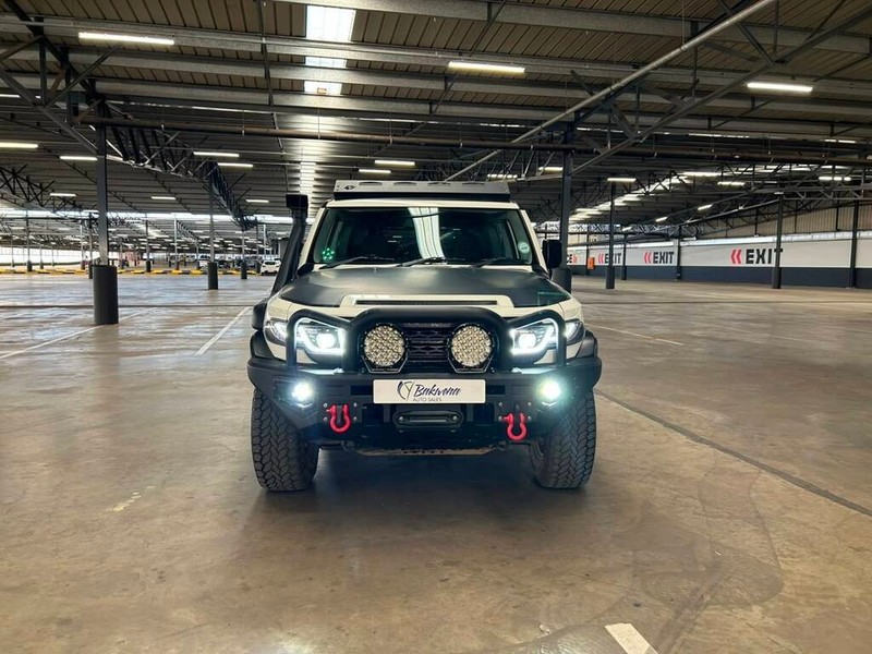Toyota FJ Cruiser - Bakwena Auto Sales - Image 2