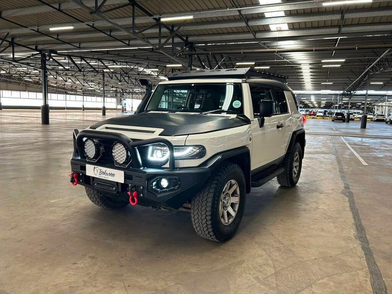 Toyota FJ Cruiser - Bakwena Auto Sales - Image 3