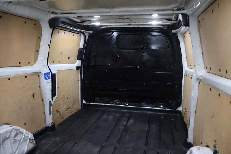 Ford Transit Custom - Bluebird Motors - Image 11