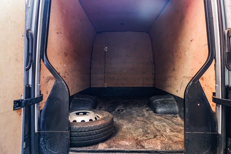 Volkswagen Crafter - Hatfield VW Commercial - Image 11