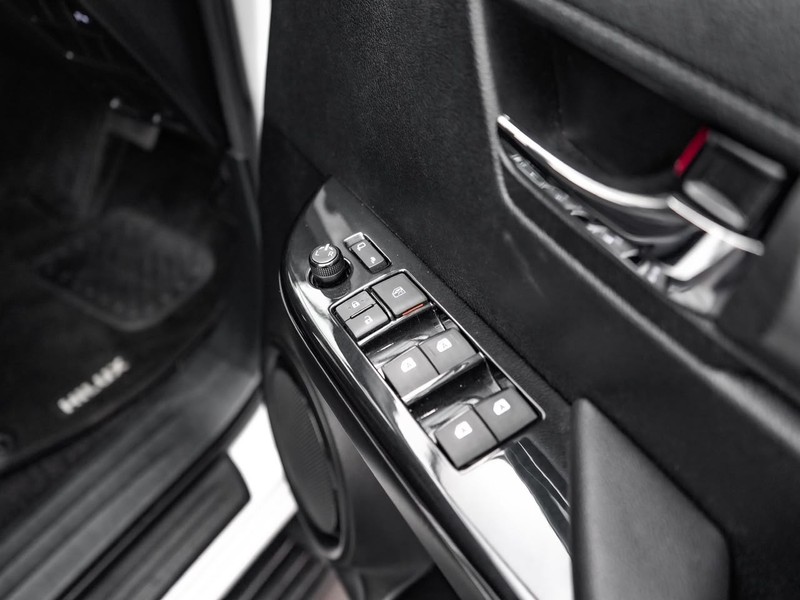 Toyota Hilux - Audi Centre Rivonia - Image 9
